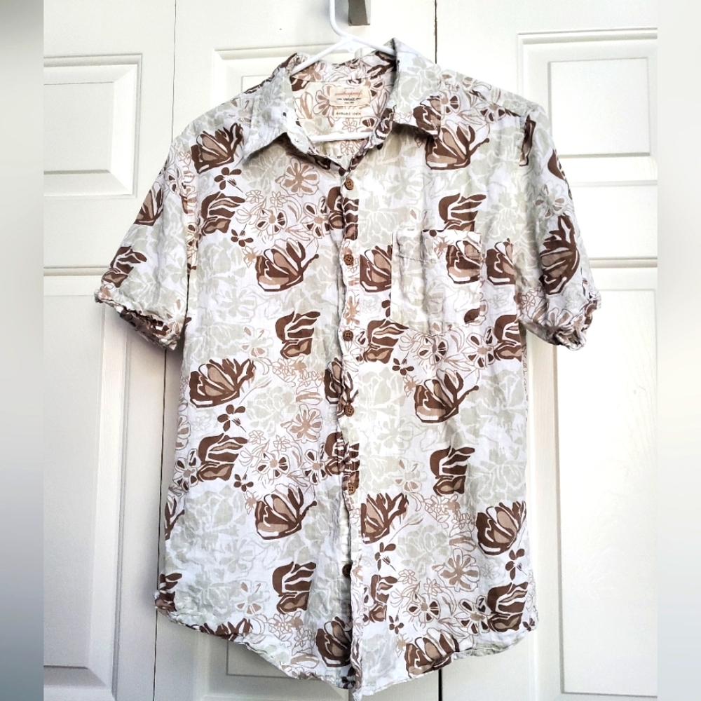 Weatherproof Vintage Men's Hawaiian Button up,  size M
